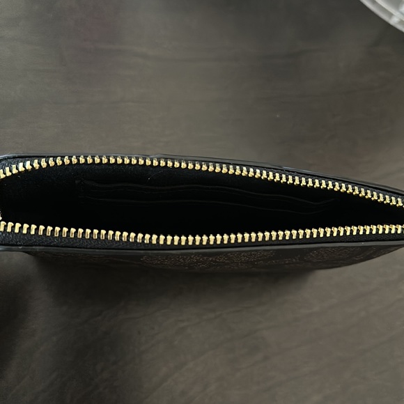 women’s coach wristlet - Picture 3 of 3